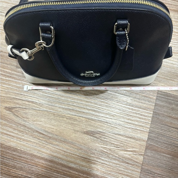 Authentic Coach Navy Blue and White Crossbody Purse with wallet - Picture 13 of 14